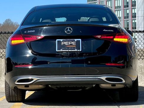 Used 2023 Mercedes-Benz C 300 4MATIC Sedan image 6