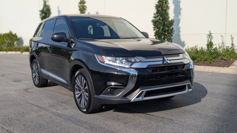 Used 2020 Mitsubishi Outlander ES FWD image 1