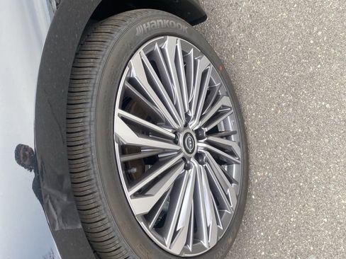 New 2025 Nissan Altima 2.5 SL image 9