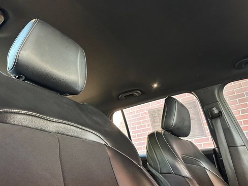 Used 2023 Jeep Grand Cherokee L Laredo AWD/4WD image 23