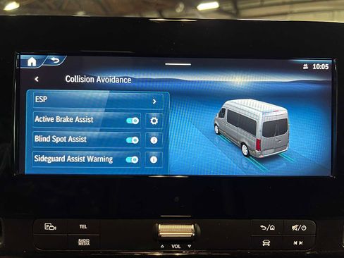 Used 2025 Mercedes-Benz Sprinter 2500 image 27