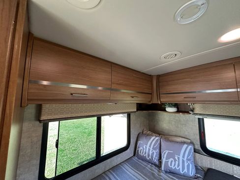 Used 2014 Mercedes-Benz Sprinter 3500 image 30