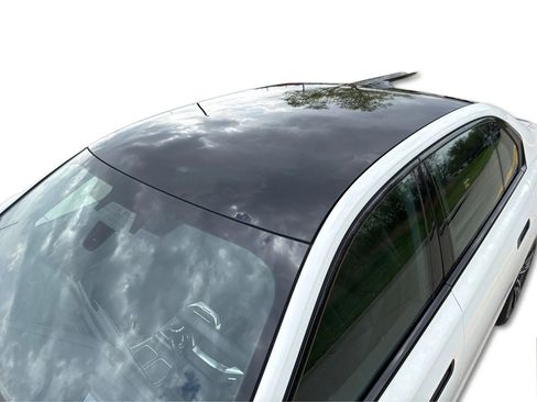 Used 2023 BMW 760i xDrive AWD/4WD image 13