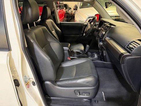 Used 2019 Toyota 4Runner Limited AWD/4WD image 15