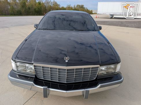 Used 1994 Cadillac Fleetwood Brougham image 23