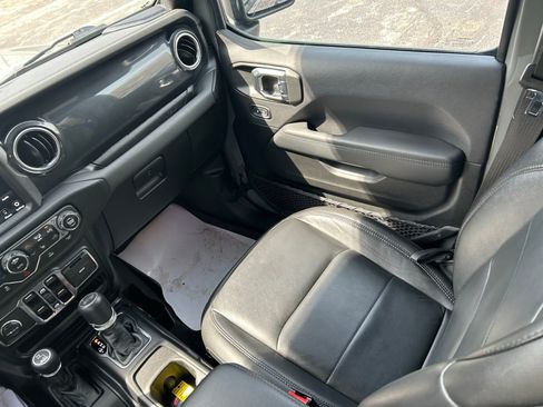 Certified 2023 Jeep Wrangler Sahara AWD/4WD image 27