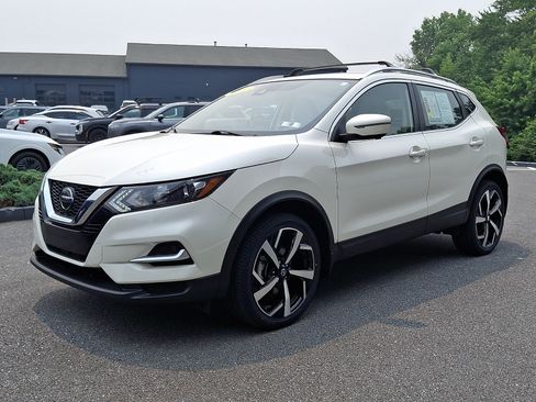 Certified 2022 Nissan Rogue Sport SL AWD/4WD image 3