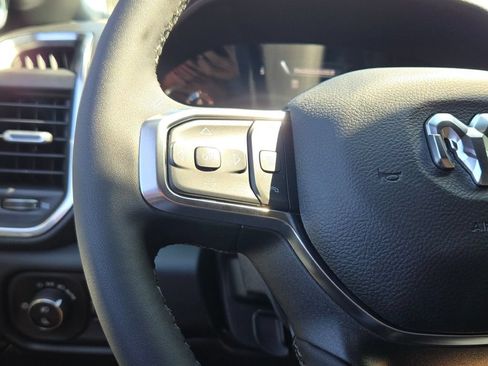 New 2026 RAM 2500 Laramie AWD/4WD image 31
