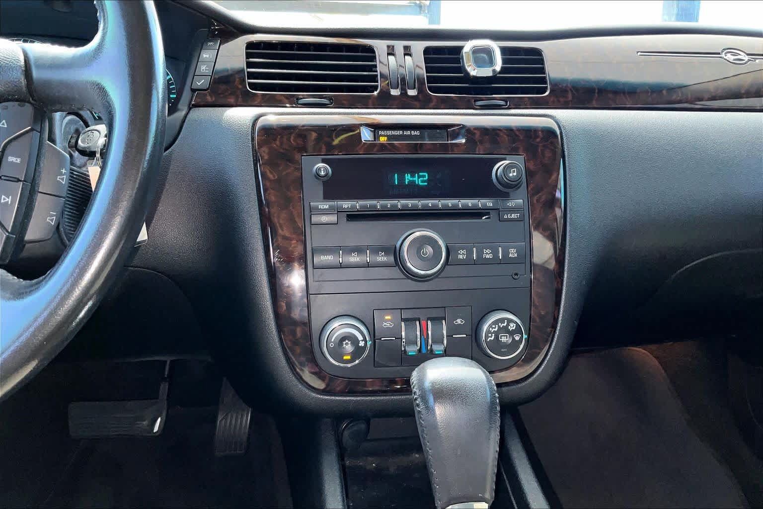 Used 2012 Chevrolet Impala LT FWD image 27