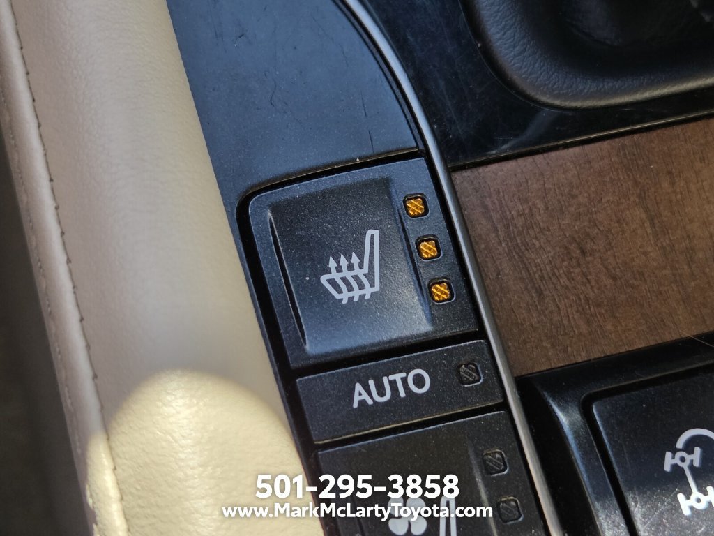 Used 2019 Lexus LX 570 4WD w/ Luxury Package image 23