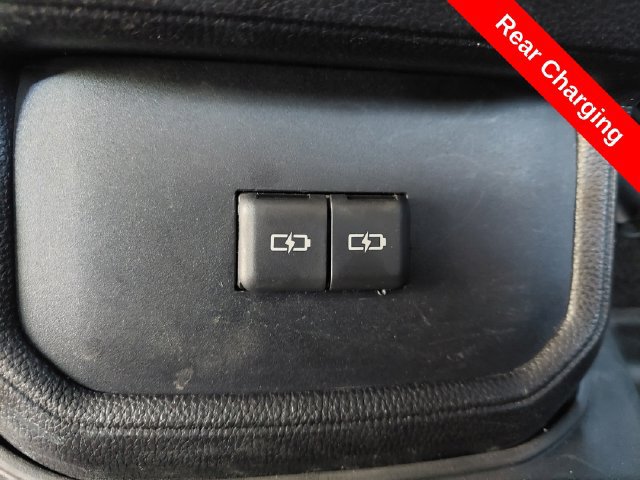 Used 2023 Toyota Highlander L FWD image 22