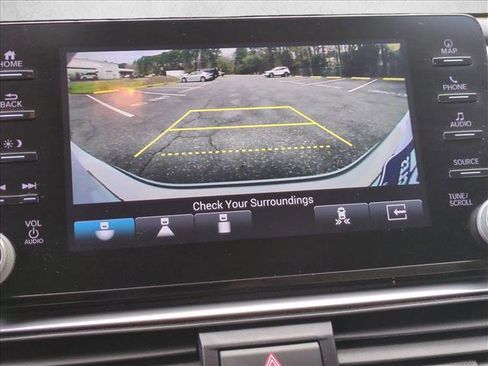 Used 2021 Honda Accord Touring image 14