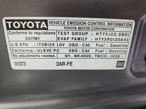 Used 2017 Toyota Camry SE FWD image 19