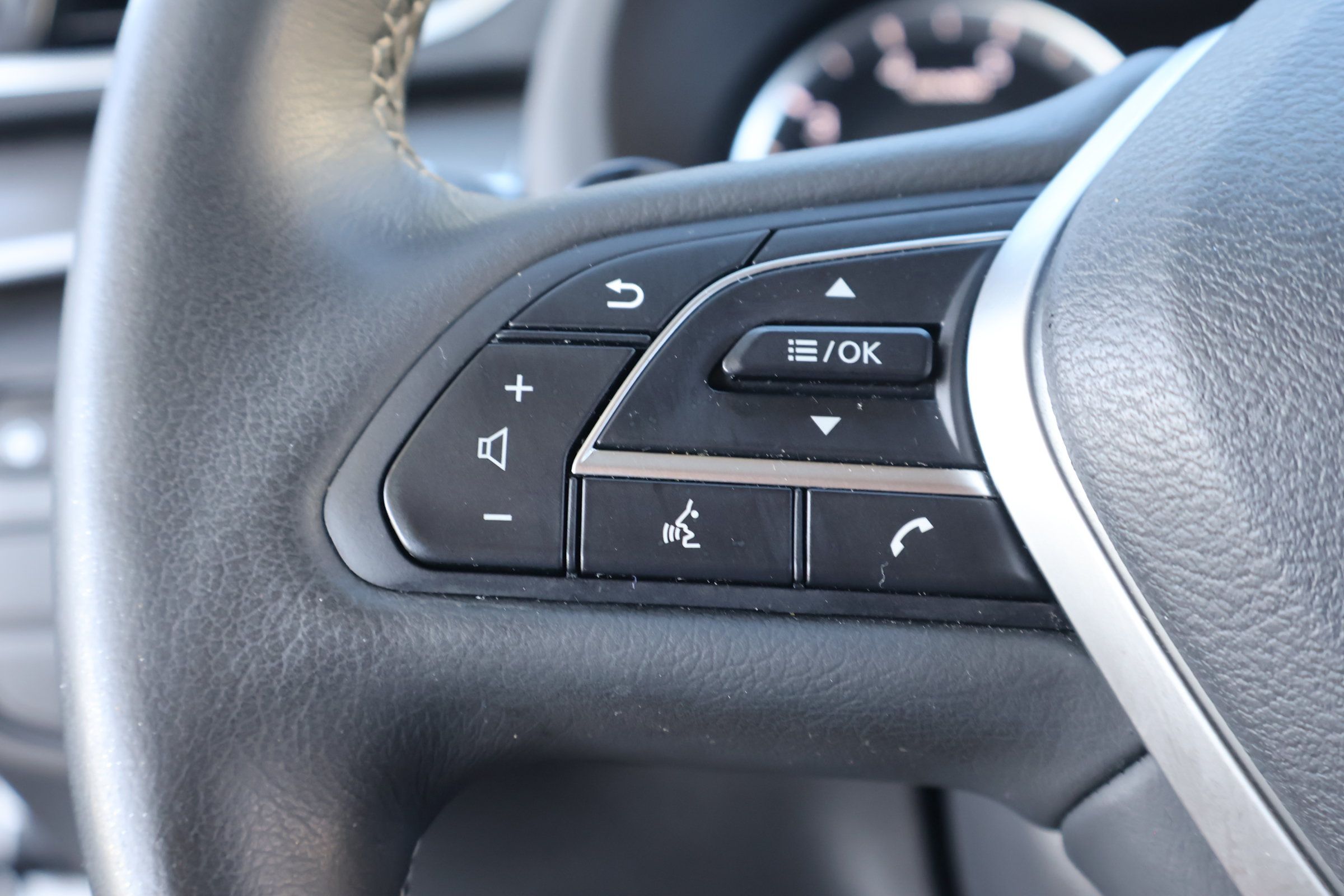 Certified 2023 INFINITI QX50 Luxe FWD image 26