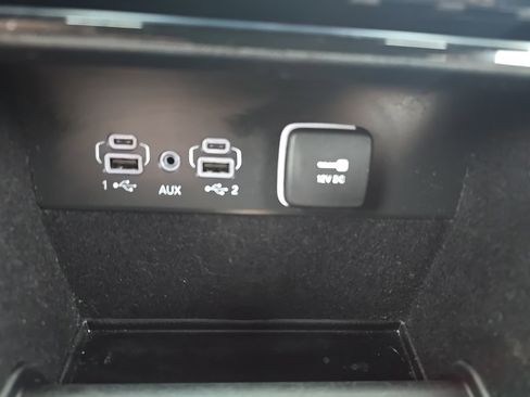 Certified 2023 Jeep Grand Cherokee Laredo image 29