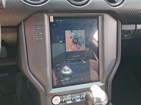 Used 2016 Ford Mustang Coupe RWD image 16