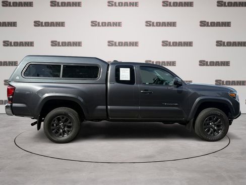 Used 2022 Toyota Tacoma SR5 w/ SR5 Appearance Package (SM) AWD/4WD image 6