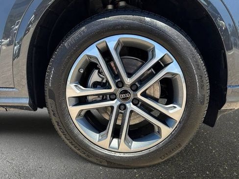 Certified 2025 Audi Q5 Premium w/ Convenience Package AWD/4WD image 8