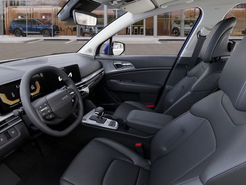 New 2026 Kia Sportage EX FWD image 17