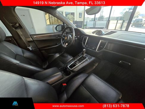 Used 2018 Porsche Macan GTS image 32