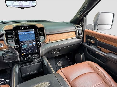 Used 2024 RAM 3500 Limited w/ Safety Group image 25