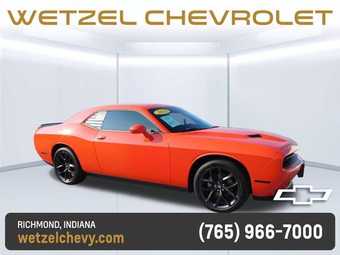 Used 2023 Dodge Challenger SXT w/ Blacktop Package RWD image 1