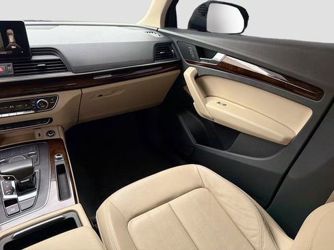 Used 2019 Audi Q5 2.0T Premium image 24