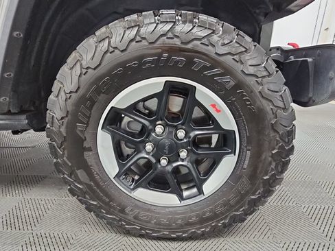 Used 2021 Jeep Wrangler Unlimited Rubicon AWD/4WD image 49