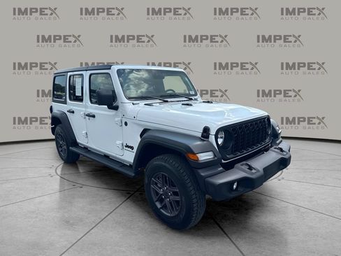 Used 2025 Jeep Wrangler Unlimited Sport AWD/4WD image 1