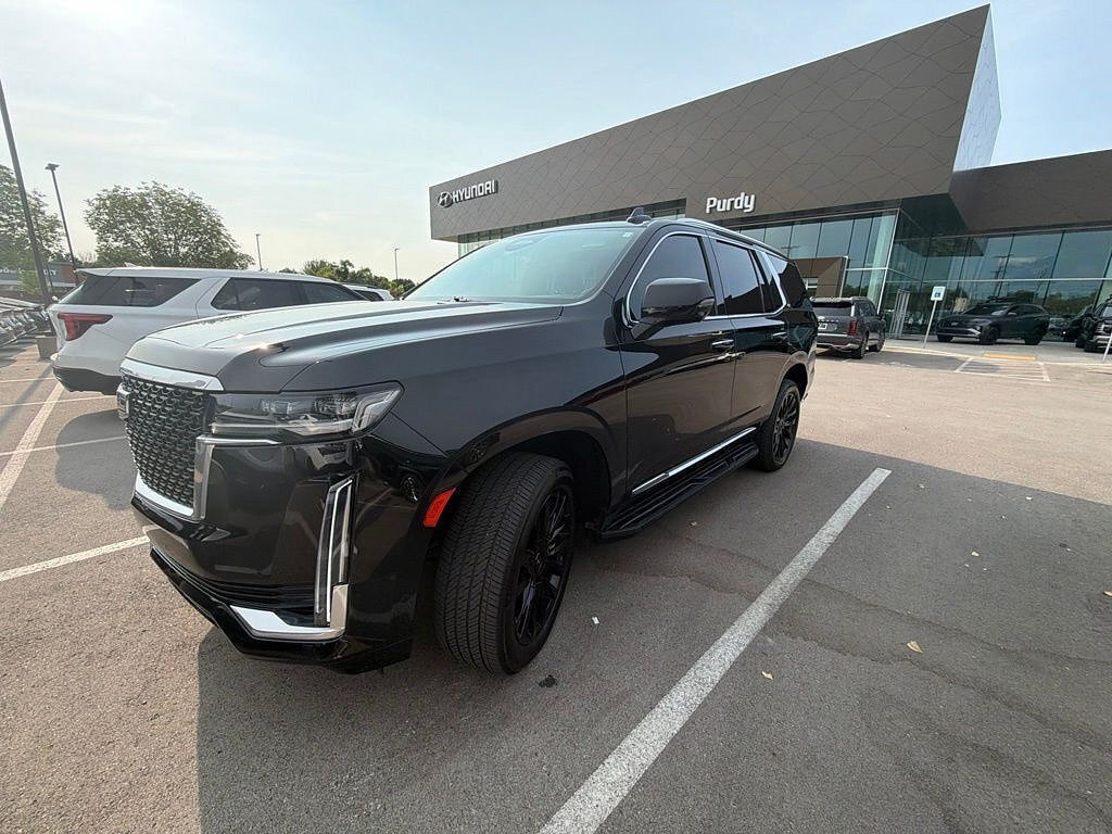 Used 2023 Cadillac Escalade Premium Luxury AWD/4WD image 27