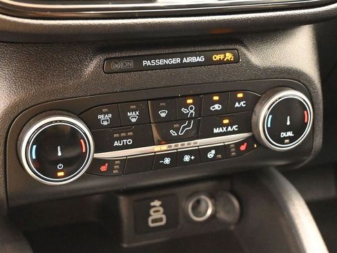 Used 2025 Ford Escape ST-Line Select image 18