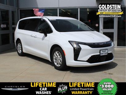 New 2027 Chrysler Pacifica Select w/ Family Tech Group