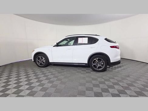 Used 2023 Alfa Romeo Stelvio Ti AWD/4WD image 48