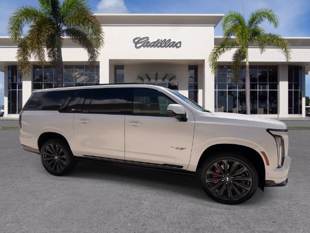 Certified 2025 Cadillac Escalade ESV V AWD/4WD image 17