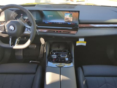 New 2026 BMW 530i 530i w/ M Sport Package image 15