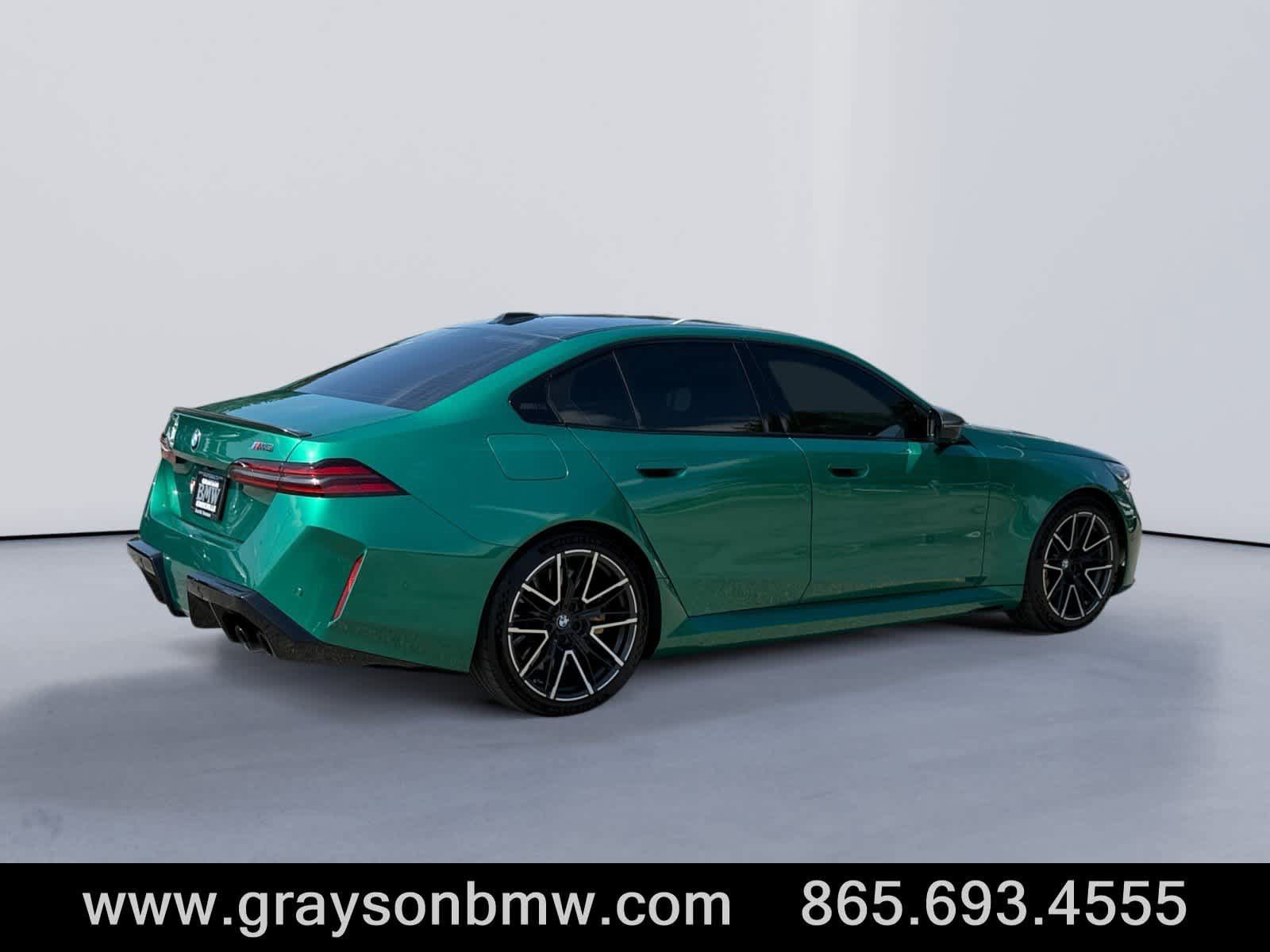 Used 2025 BMW M5 w/ Carbon Package AWD/4WD image 3