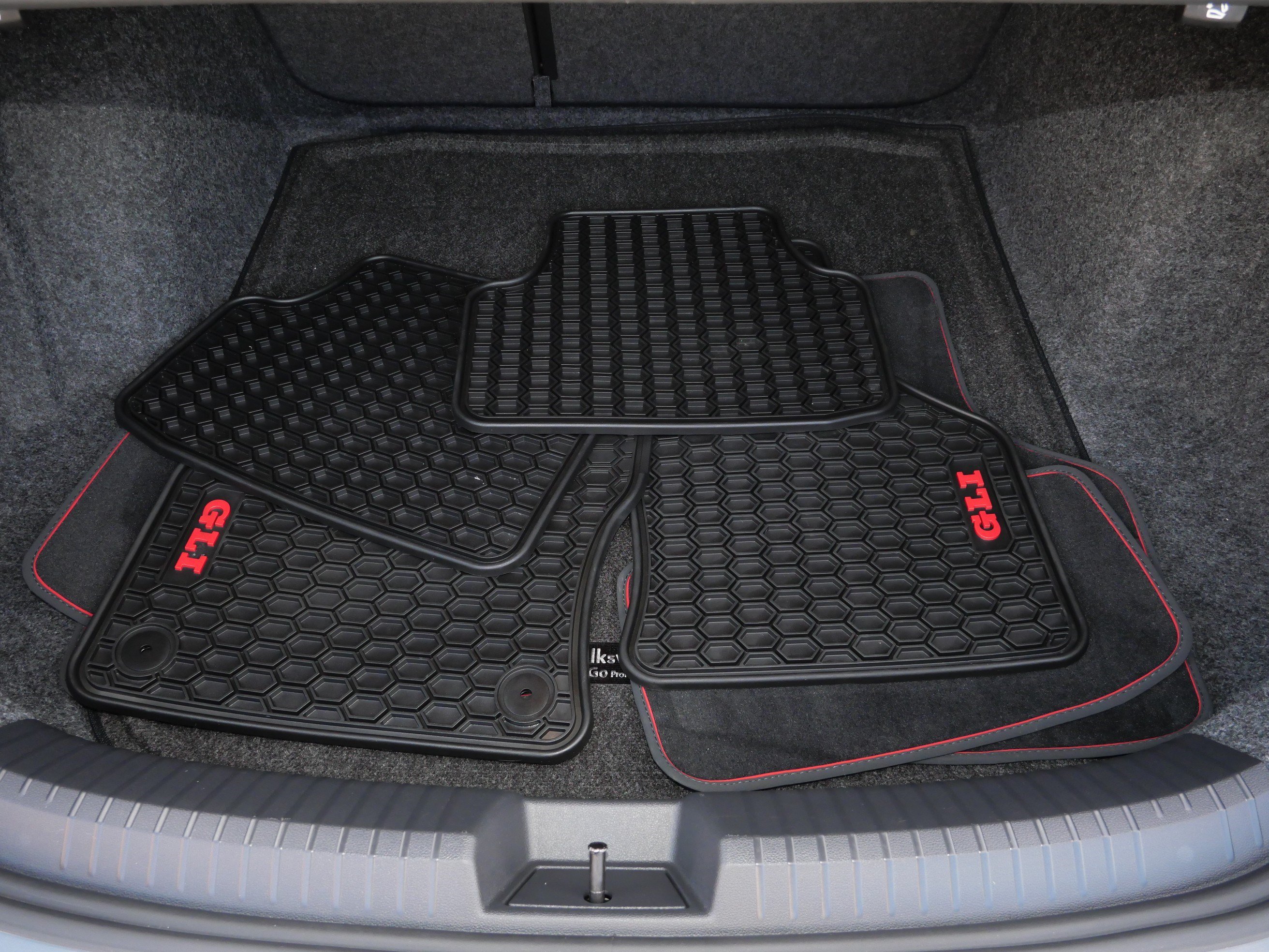 Certified 2024 Volkswagen Jetta GLI 40th Anniversary Edition FWD image 18