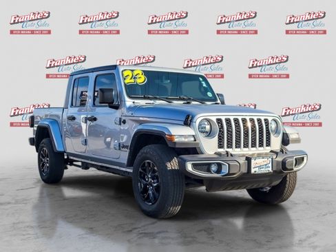 Used 2023 Jeep Gladiator Sport AWD/4WD image 7