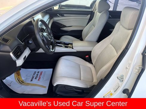 Used 2018 Honda Accord LX image 9