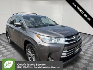 Used 2019 Toyota Highlander XLE w/ Carpet Mat Package (TMS) AWD/4WD 360° Tour
