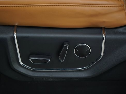 Used 2023 Ford Expedition Max Platinum AWD/4WD image 30