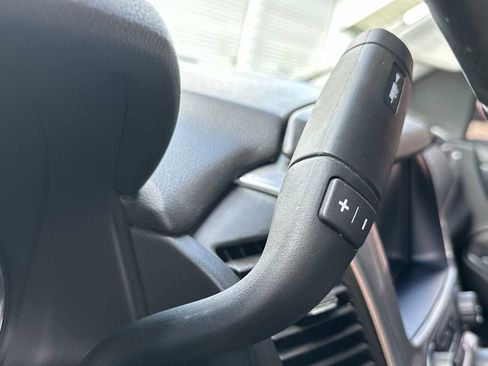 Used 2018 Chevrolet Tahoe LT w/ RST Edition image 23