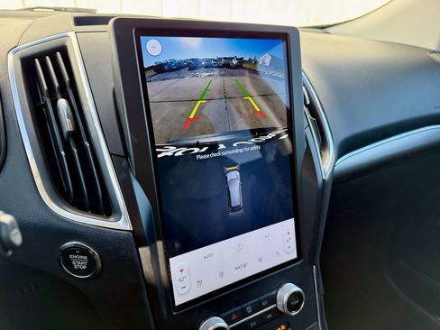 Used 2024 Ford Edge Titanium image 21