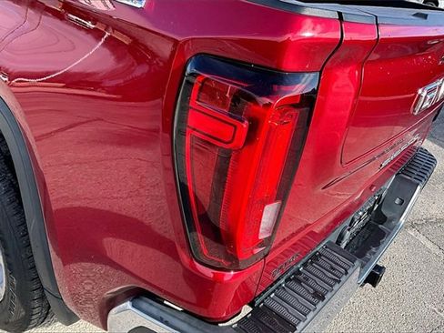 Used 2020 GMC Sierra 1500 SLT image 24