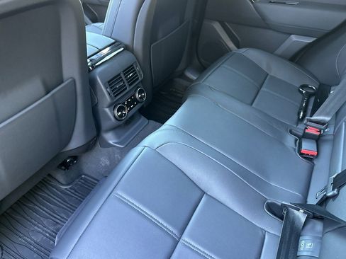 New 2026 Land Rover Range Rover Velar Dynamic SE image 16