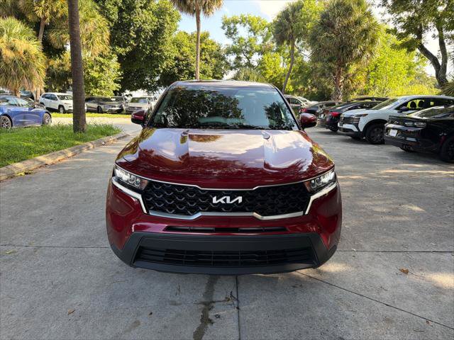 Used 2022 Kia Sorento LX FWD image 3