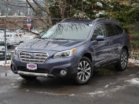 Used 2017 Subaru Outback 3.6R Limited image 2