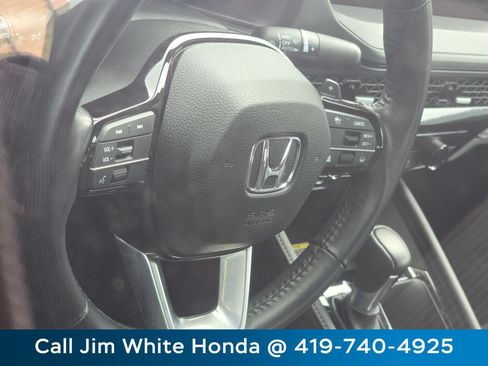 Used 2024 Honda Accord Touring image 19