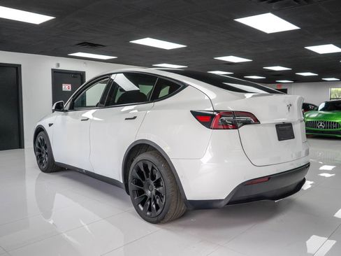 Used 2020 Tesla Model Y Long Range AWD/4WD image 3
