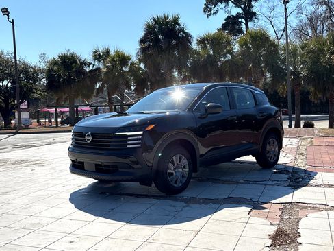 New 2026 Nissan Kicks S FWD image 3